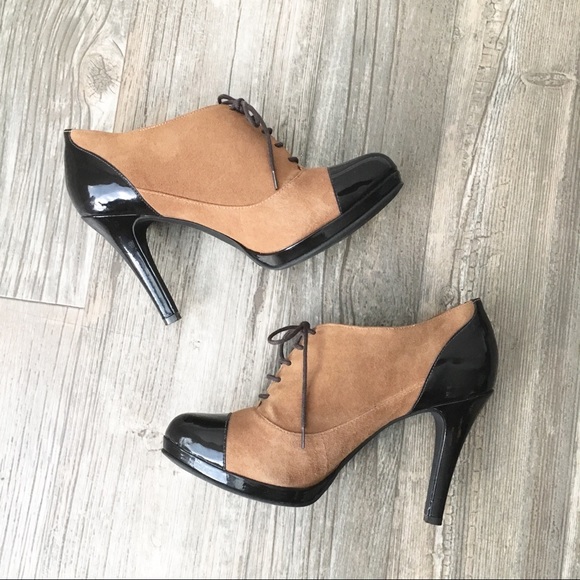 ANTONIO MELANI Shoes - Antonio Melani Tan Suede Lace Up Ankle Boot